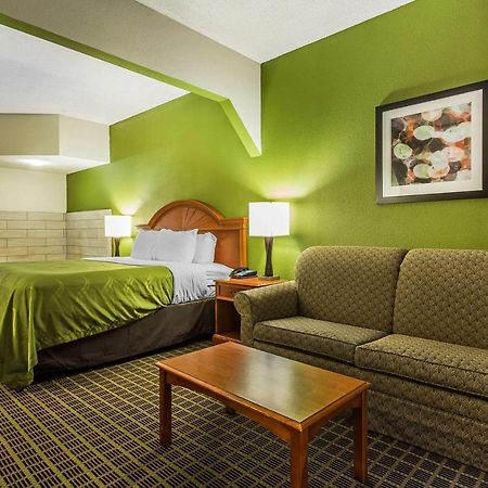Quality Inn & Suites Orangeburg Extérieur photo