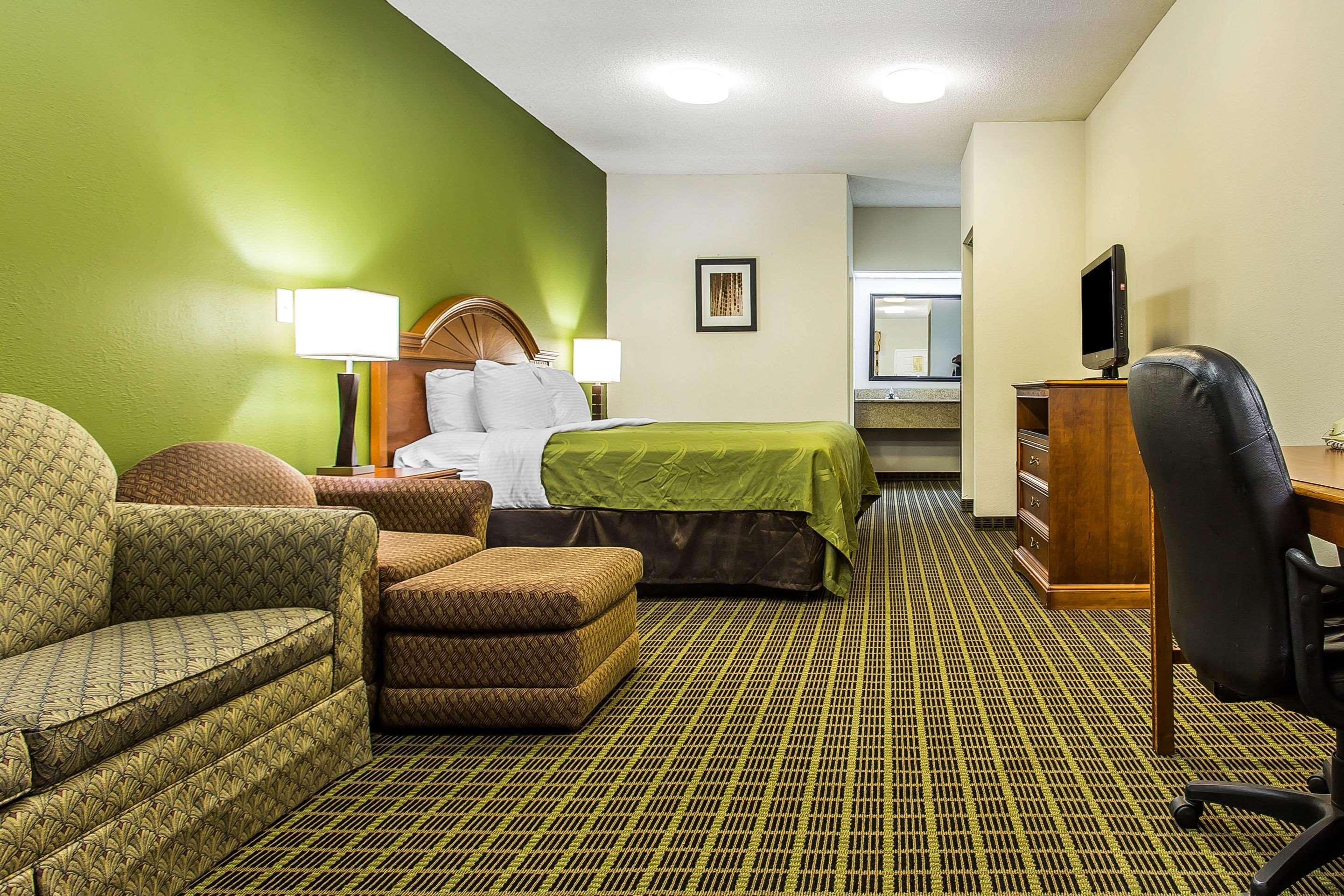 Quality Inn & Suites Orangeburg Extérieur photo