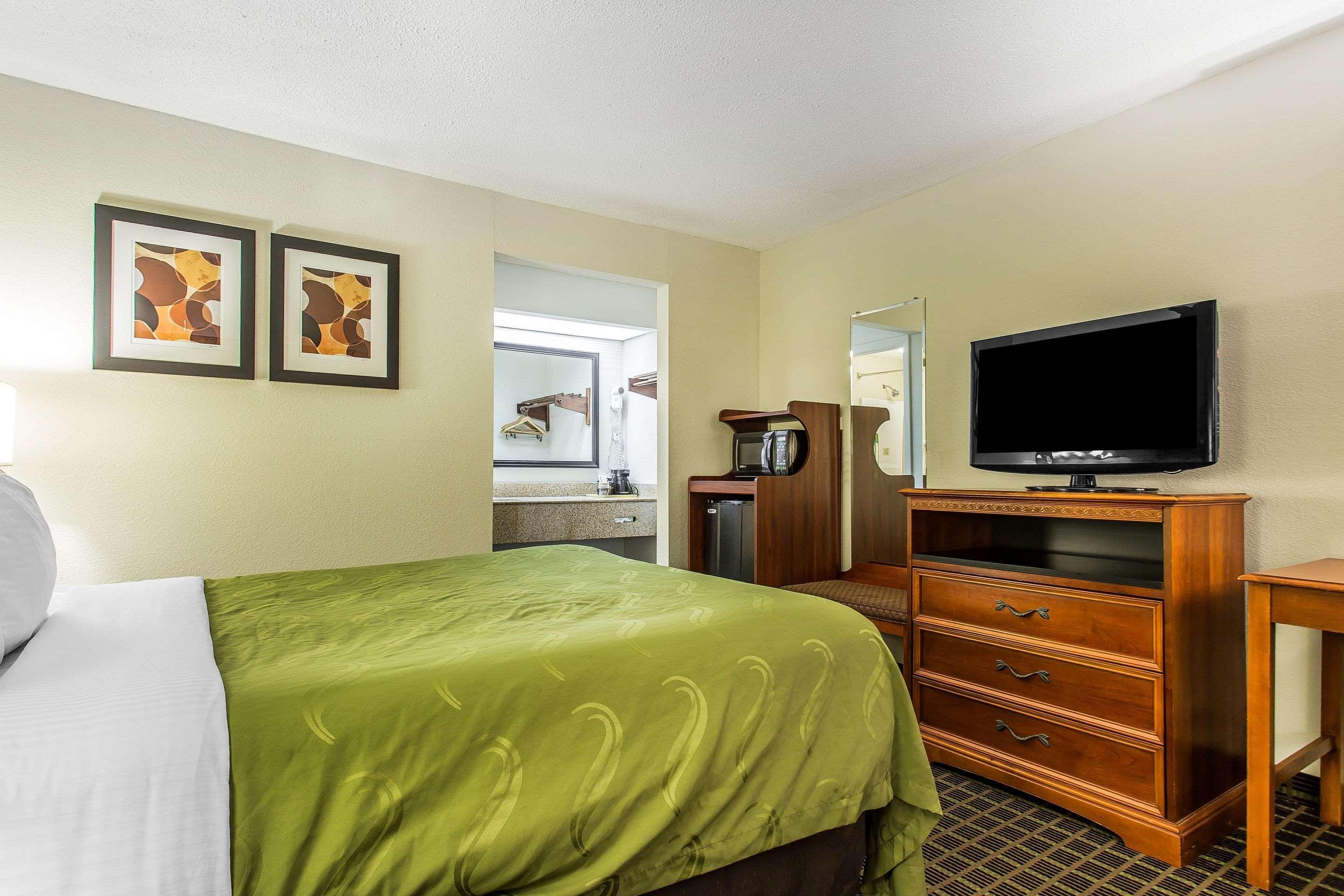 Quality Inn & Suites Orangeburg Extérieur photo