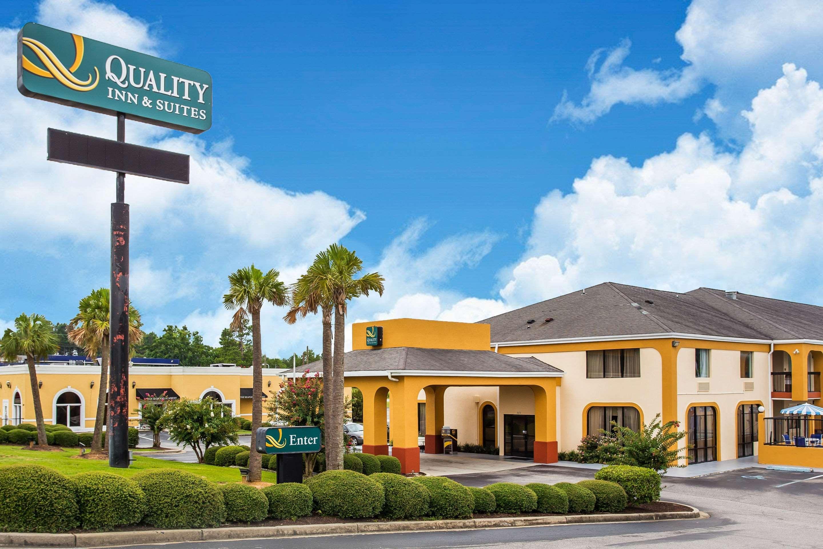 Quality Inn & Suites Orangeburg Extérieur photo