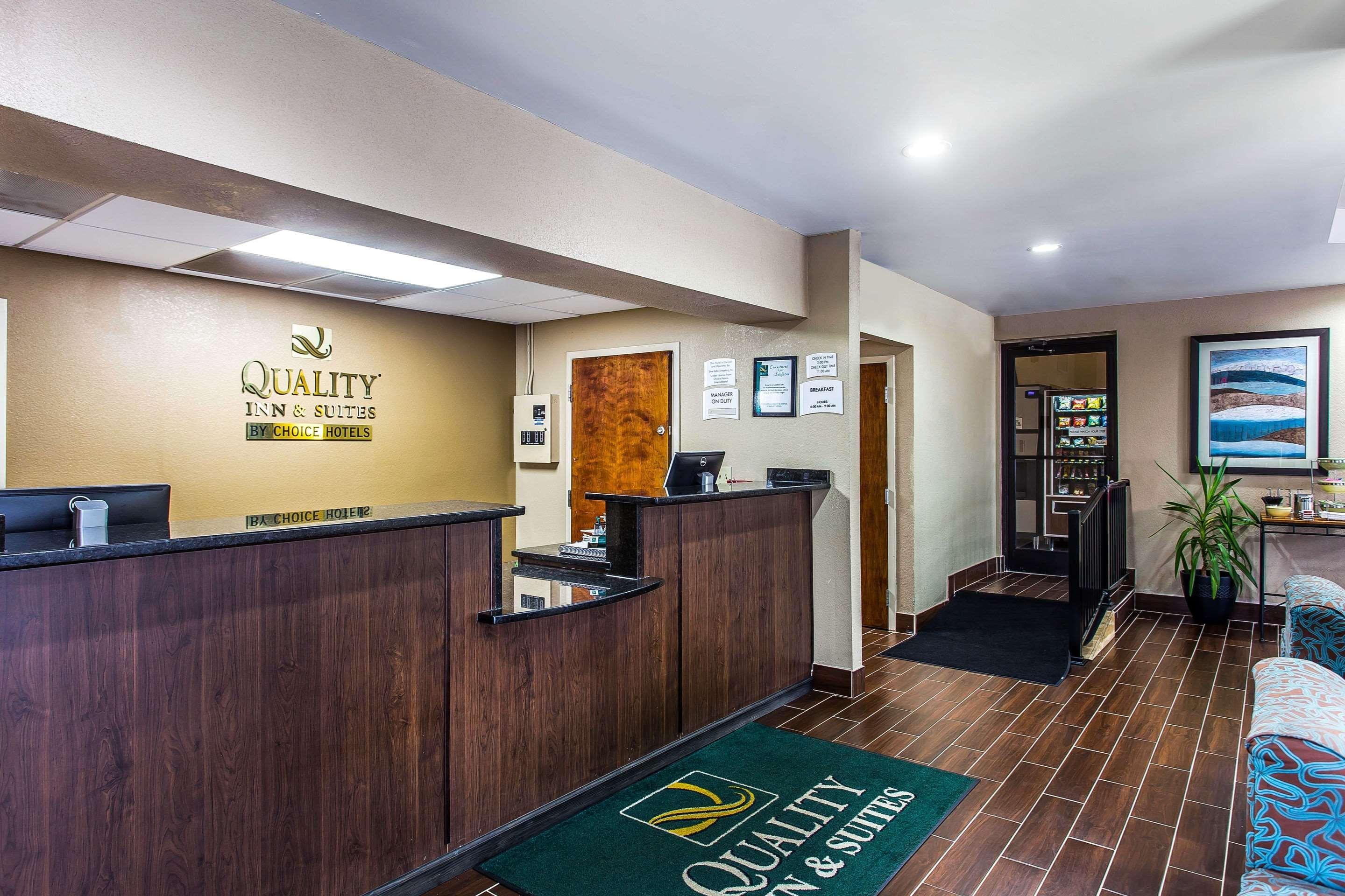 Quality Inn & Suites Orangeburg Extérieur photo