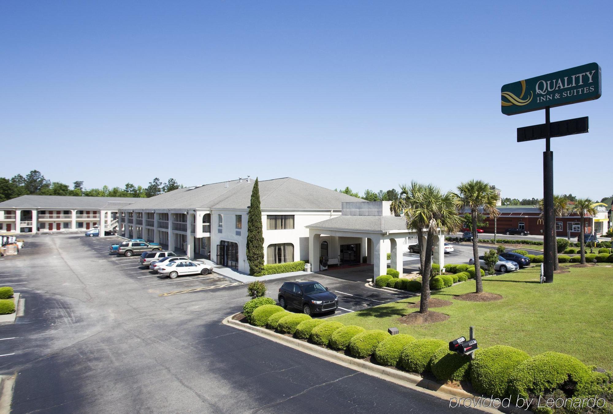 Quality Inn & Suites Orangeburg Extérieur photo