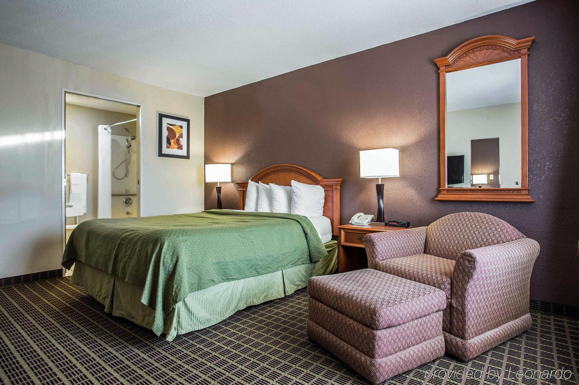 Quality Inn & Suites Orangeburg Extérieur photo