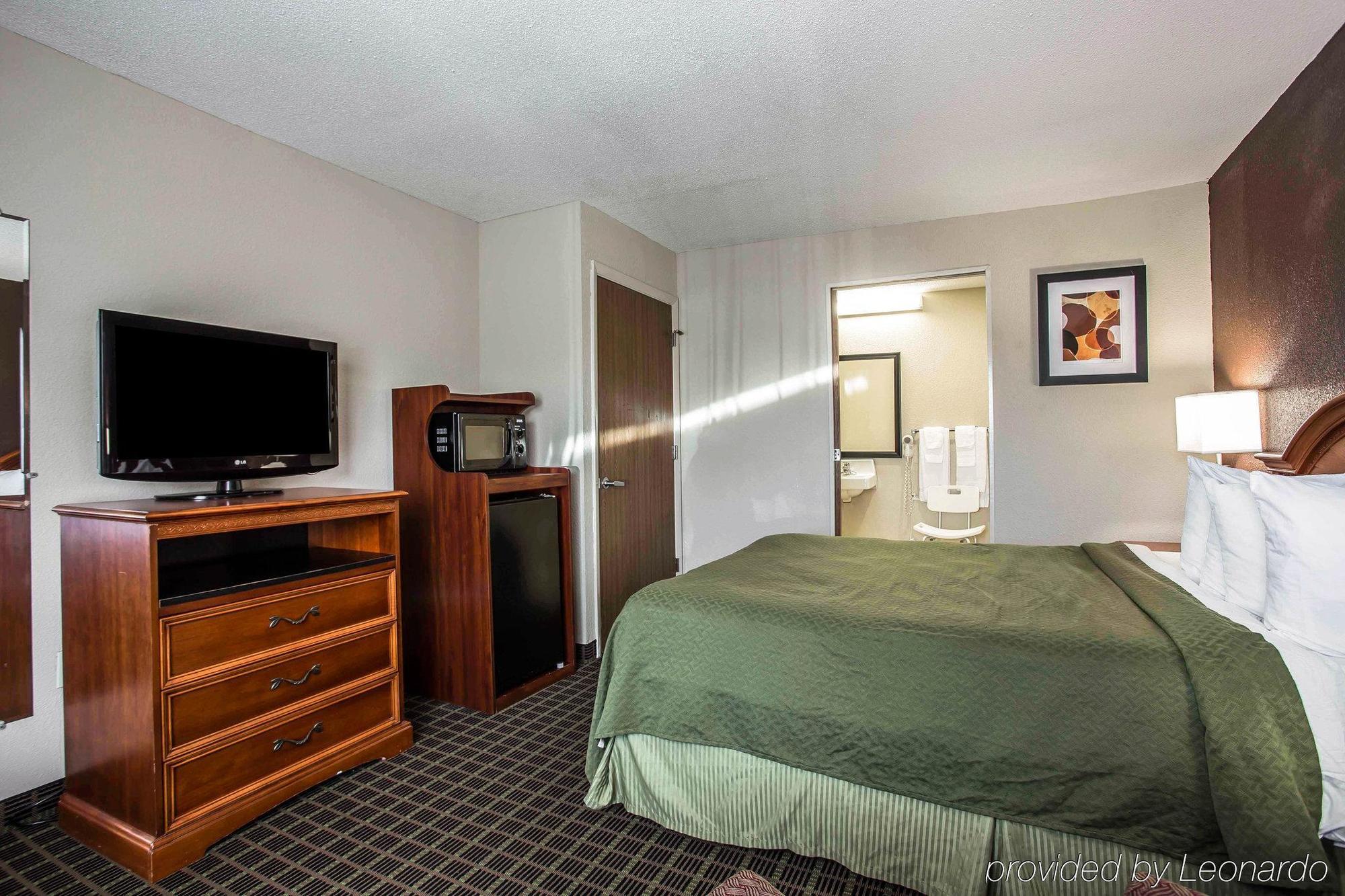 Quality Inn & Suites Orangeburg Extérieur photo