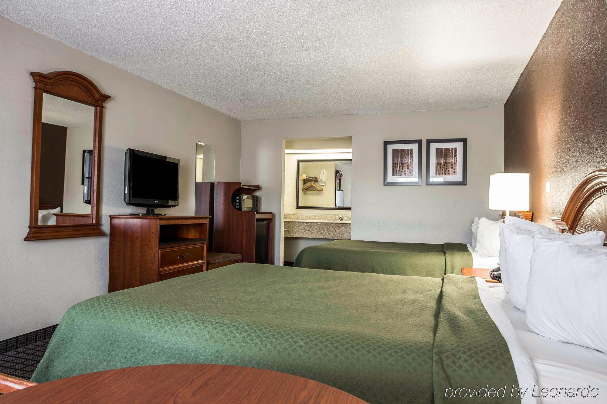 Quality Inn & Suites Orangeburg Extérieur photo