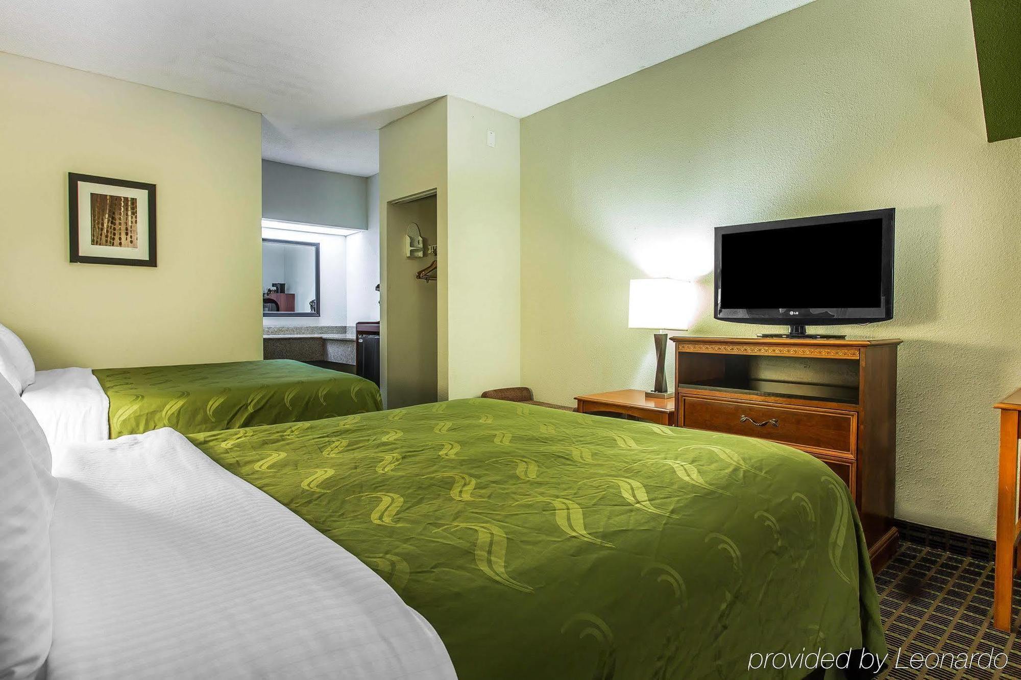 Quality Inn & Suites Orangeburg Extérieur photo