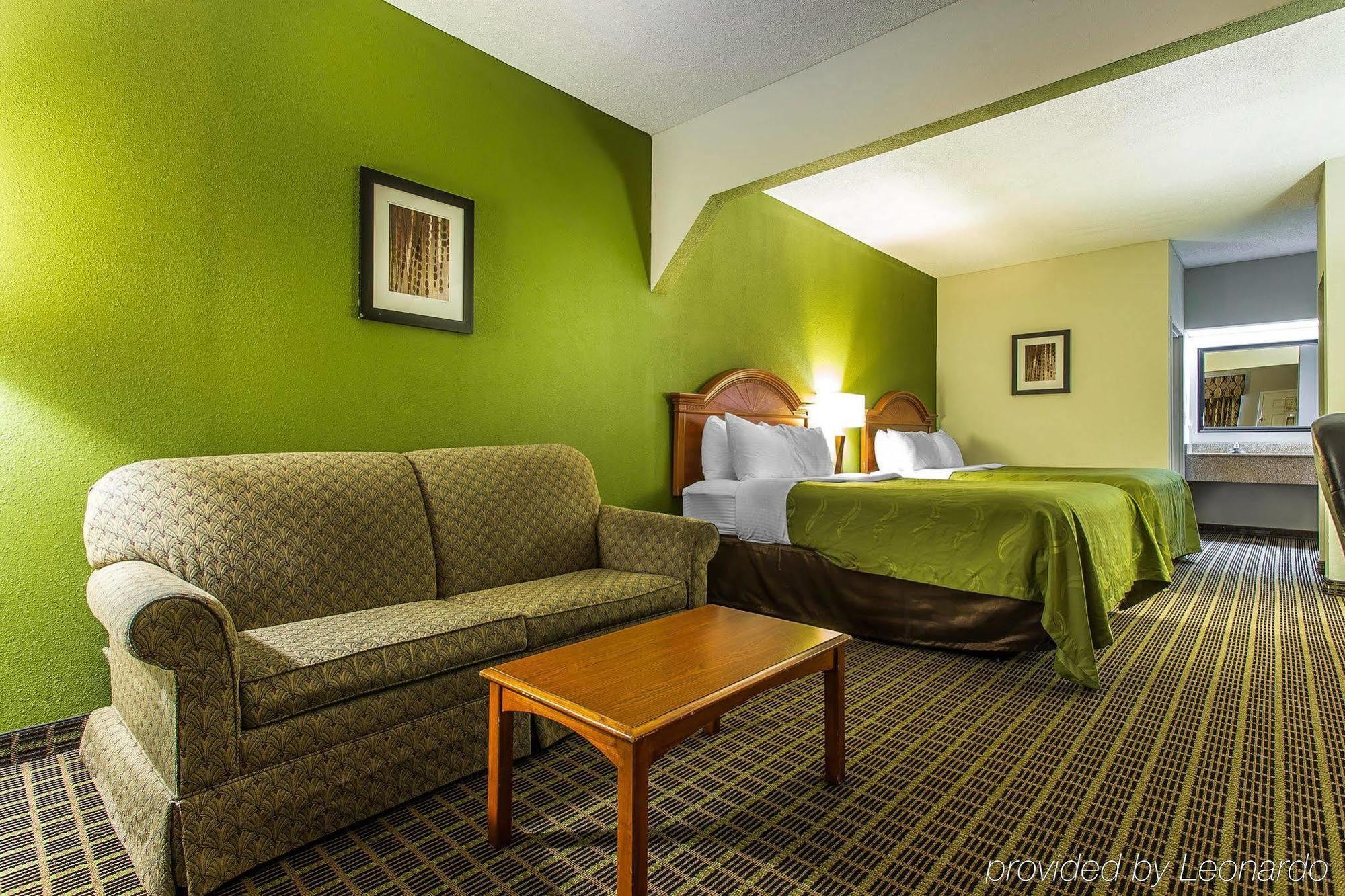 Quality Inn & Suites Orangeburg Extérieur photo