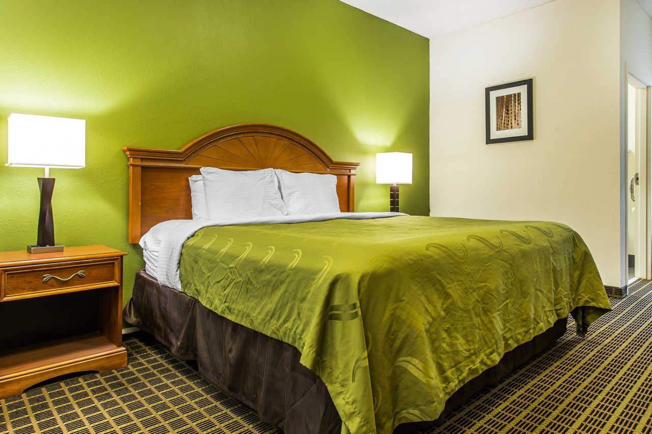 Quality Inn & Suites Orangeburg Extérieur photo