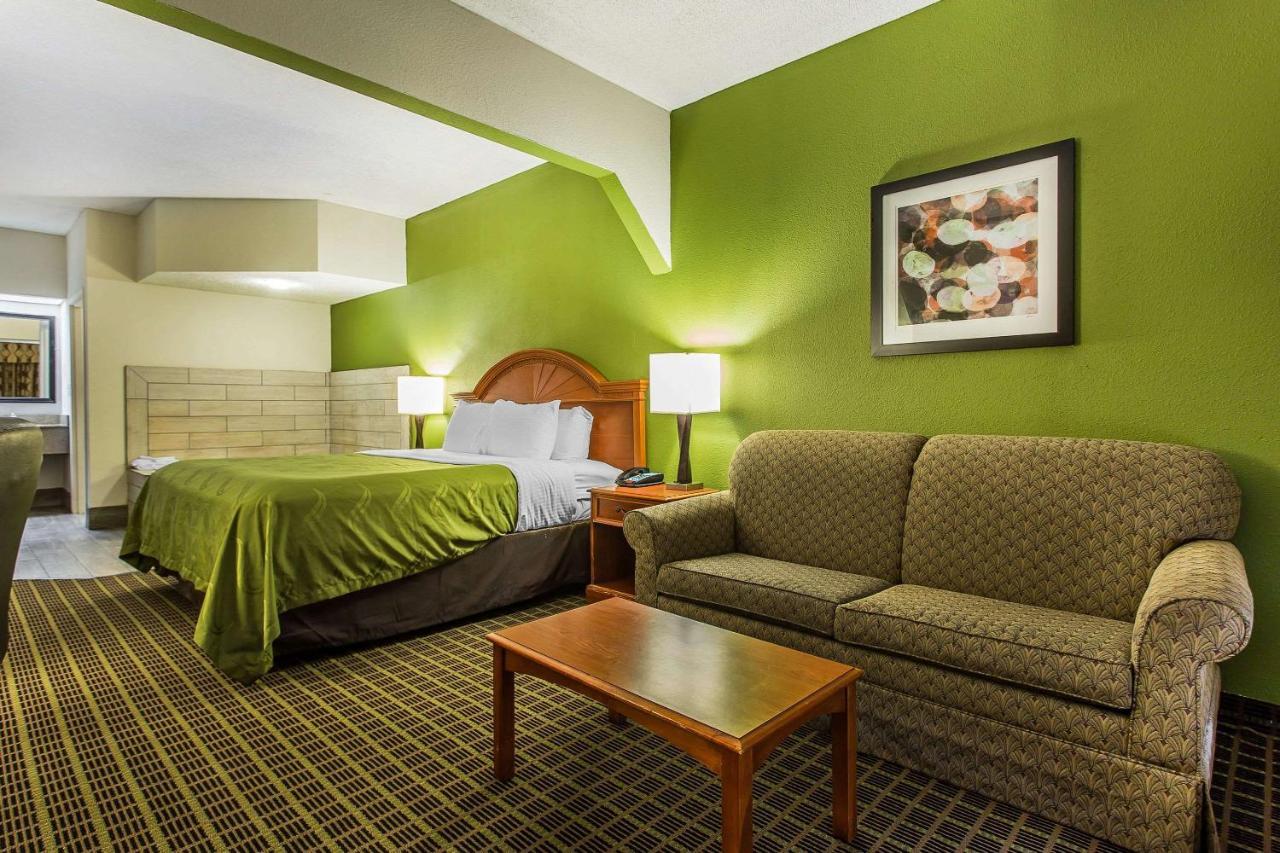 Quality Inn & Suites Orangeburg Extérieur photo